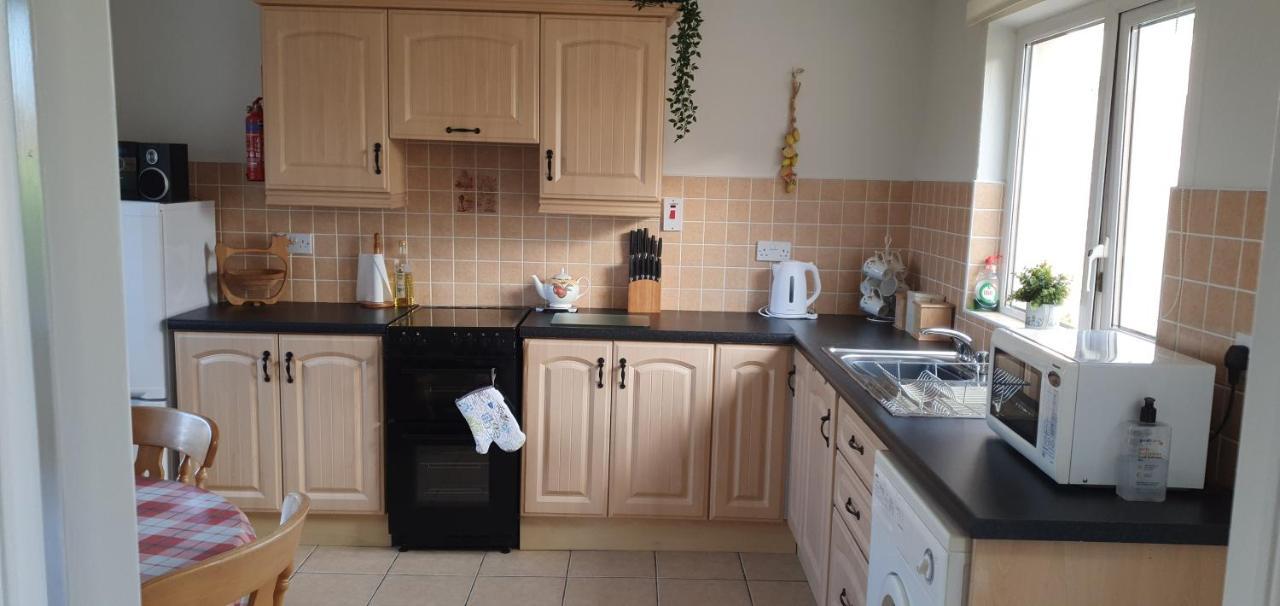 Granny Dens Villa Donegal Town Екстериор снимка