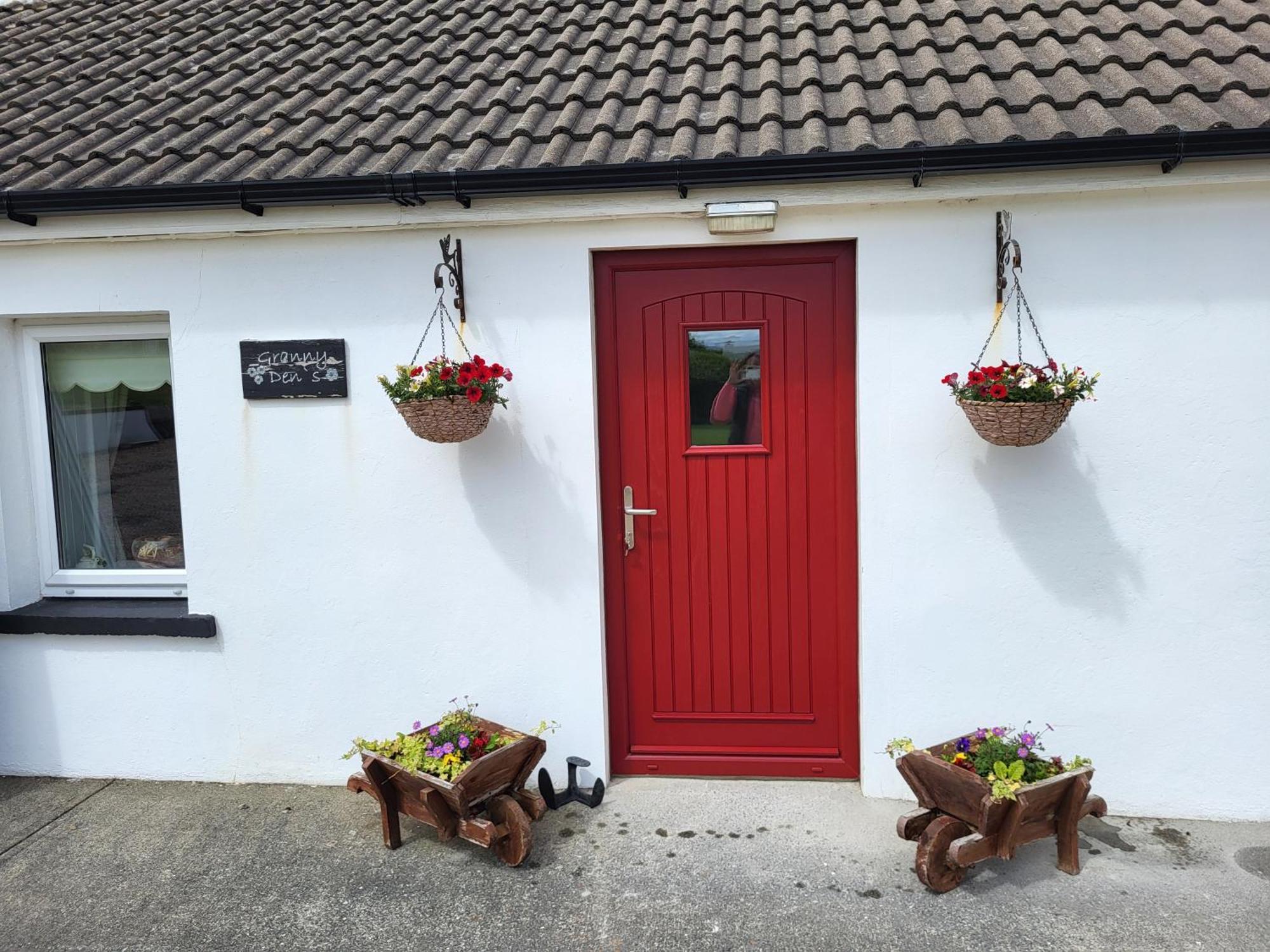 Granny Dens Villa Donegal Town Екстериор снимка